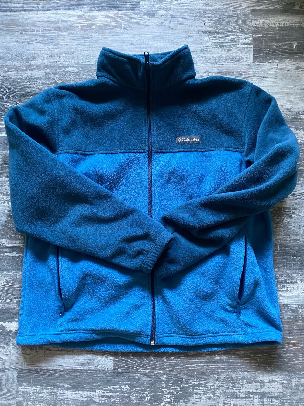 Columbia Teal and Navy Fleece Jacket